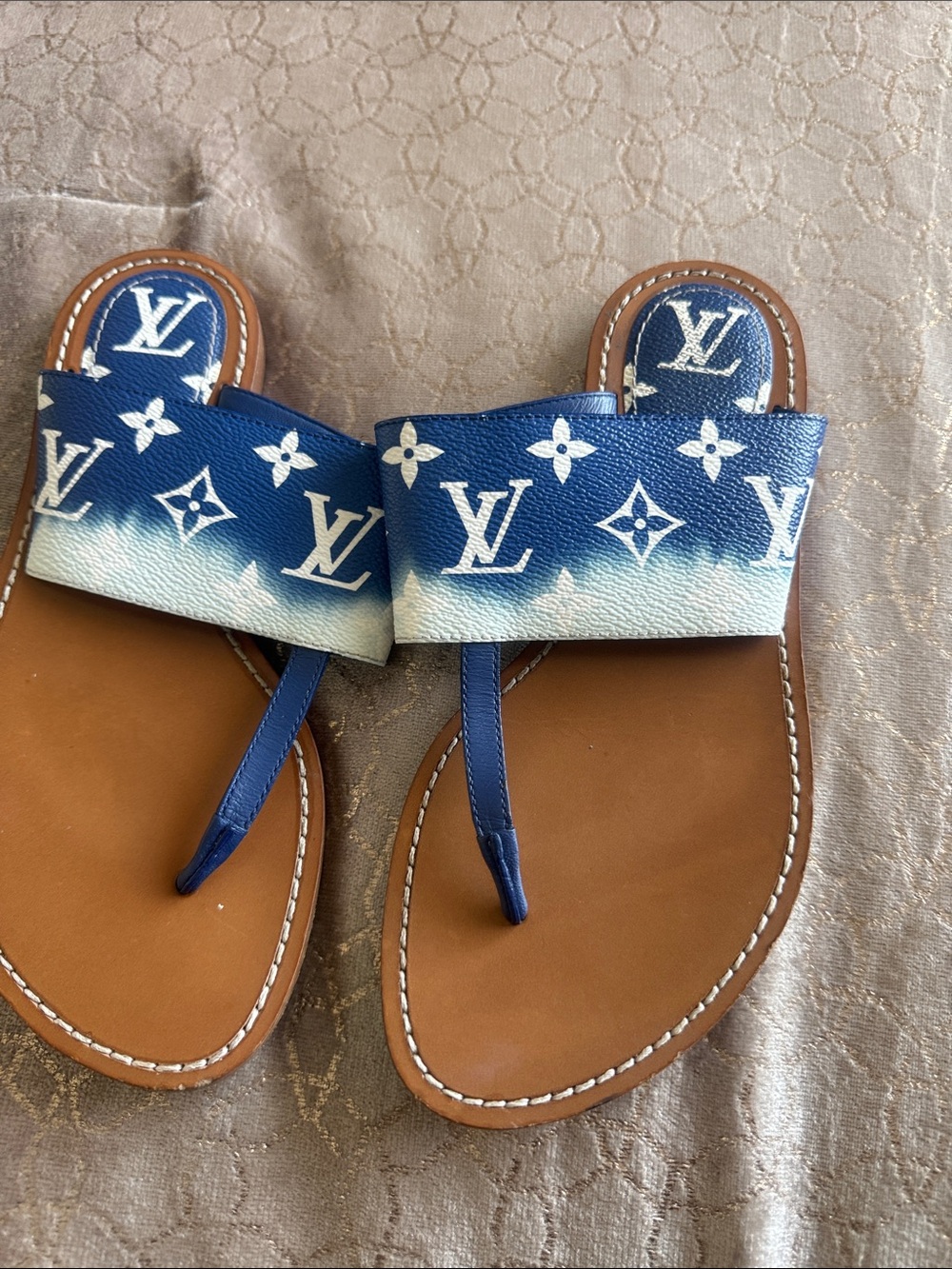 LOUIS VUITTON Monogram Escale Palma Sandals - Picture 2 of 8